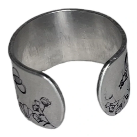 Handmade 9 stamped bee & floral pattern silver‎ hypoallergenic wide cuff ring - Picture 3 of 7